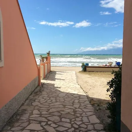 Vlachos *
